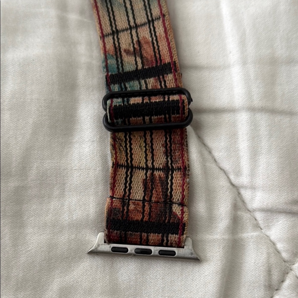 Multicolor Patterned (Apple)Watch Band - Picture 5 of 8